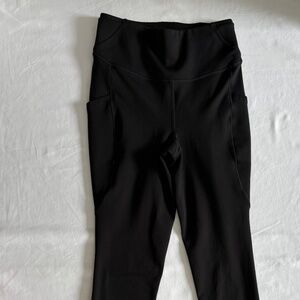 Lululemon Fast and Free High-Rise Fleece Tight 28" With Pockets- Size 4.